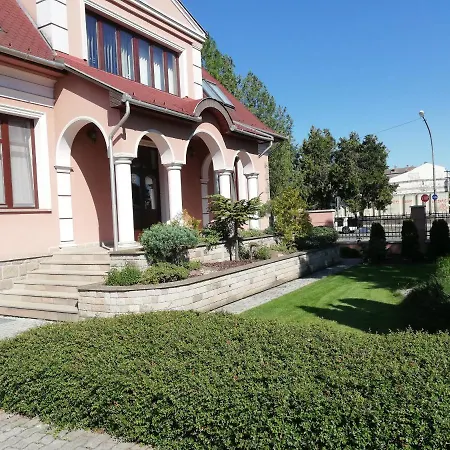 Vitkovics Apartment